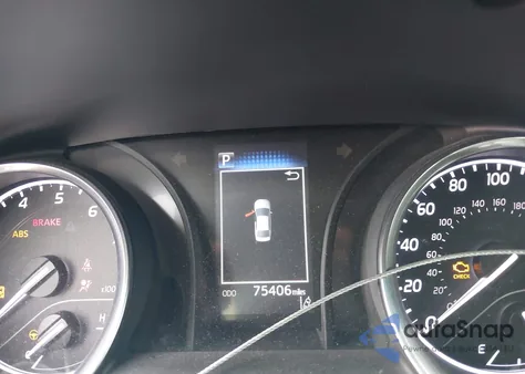 2018 Toyota Camry L из США, поврежденный, VIN 4T1B11HK3JU541129